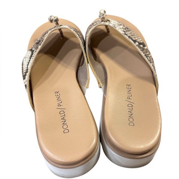 Donald J Pliner Leanna Snake print sandal size 6 - Picture 3 of 6